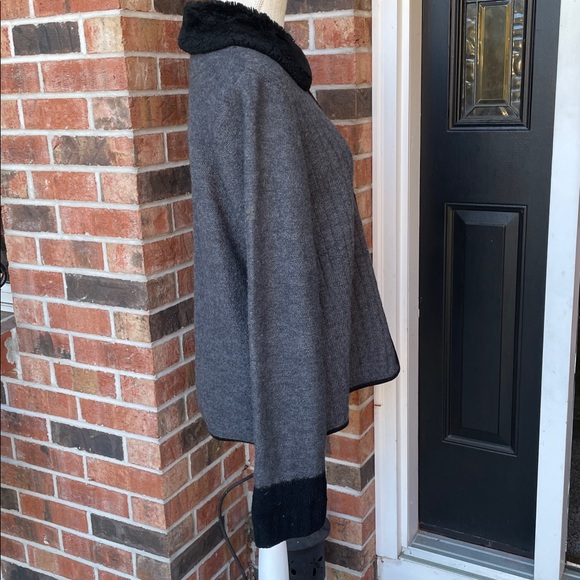 Herman Geist Wool With‎ Faux Fur Zip Up Cardigan Sweater - Picture 4 of 10